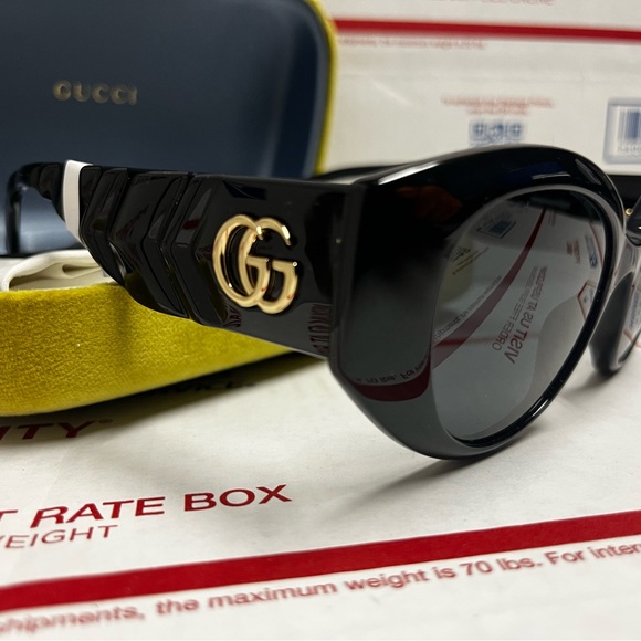 GUCCI MATELASSE 0809S Sunglasses - Picture 2 of 12